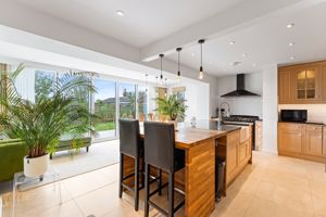 Breakfast Kitchen- click for photo gallery